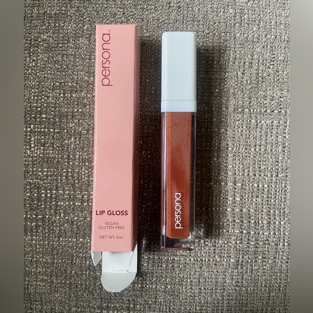 BNIB - BRAND NEW IN BOX Persona Cosmetics - Lip Gloss - Toffee